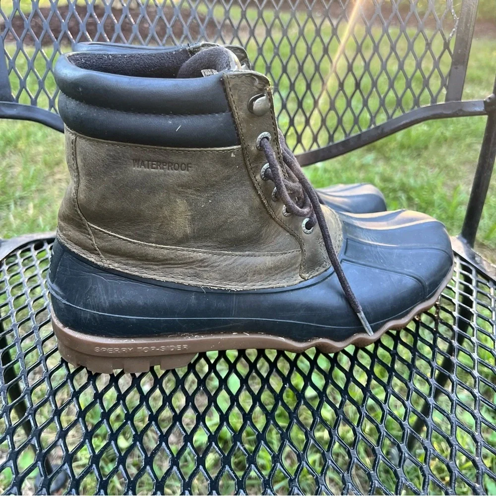 Sperry Top-Sider Waterproof Duck Boots (Men’s 8.5M)